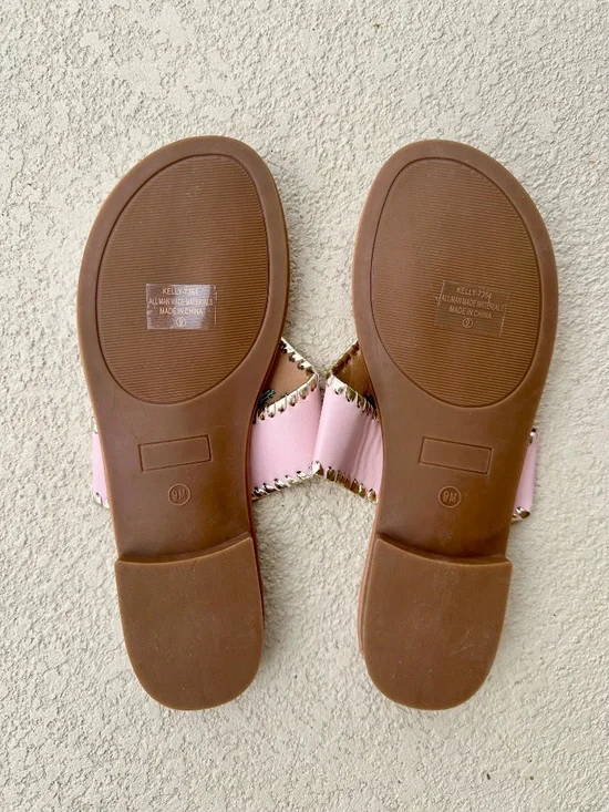 Paradise Shores Leather Embroidered Palm Tree Flip Flops, NWOT, Size 9M - Picture 3 of 5